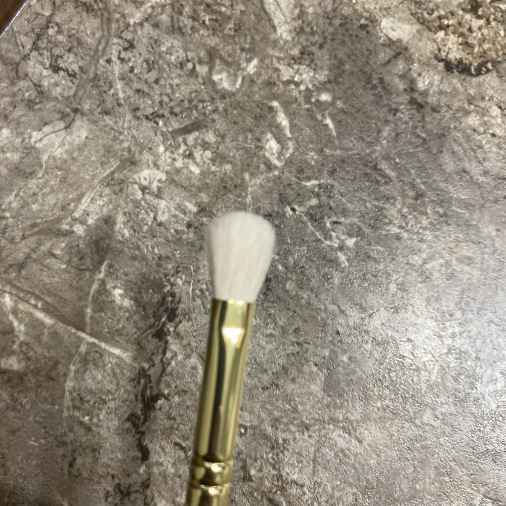 ZOEVA 227 Luxe Soft Definer Screen Queen Makeup Brush - Picture 3 of 5